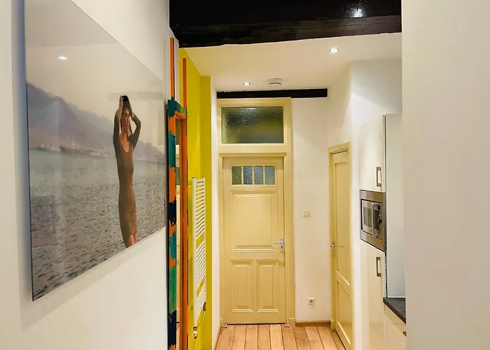 Red Light District B & B Canal View Guest house 4*