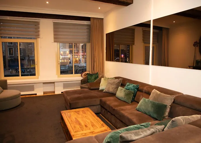 Red Light District B & B Canal View Amsterdam