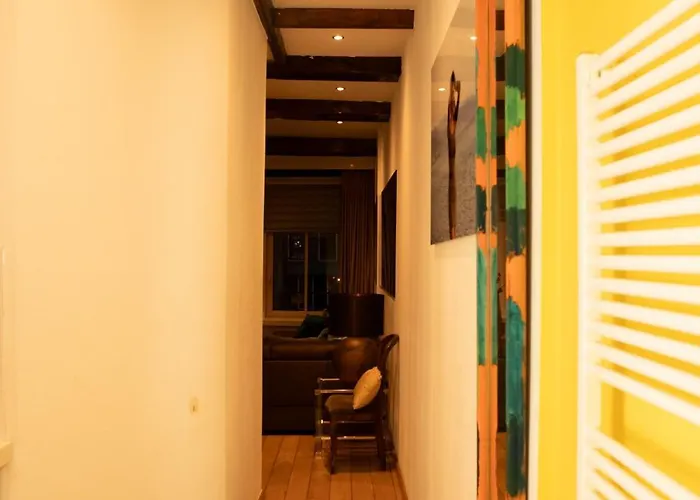 Red Light District B & B Canal View Guest house