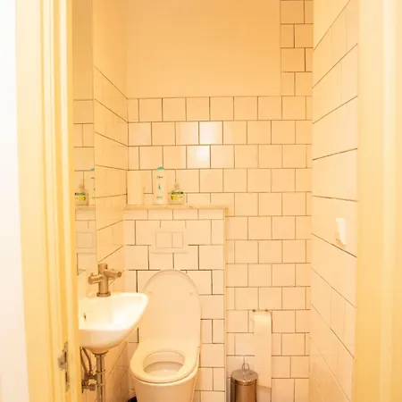 게스트하우스 Red Light District Canal View 4*