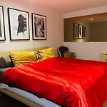 Red Light District B & B Canal View Amsterdam